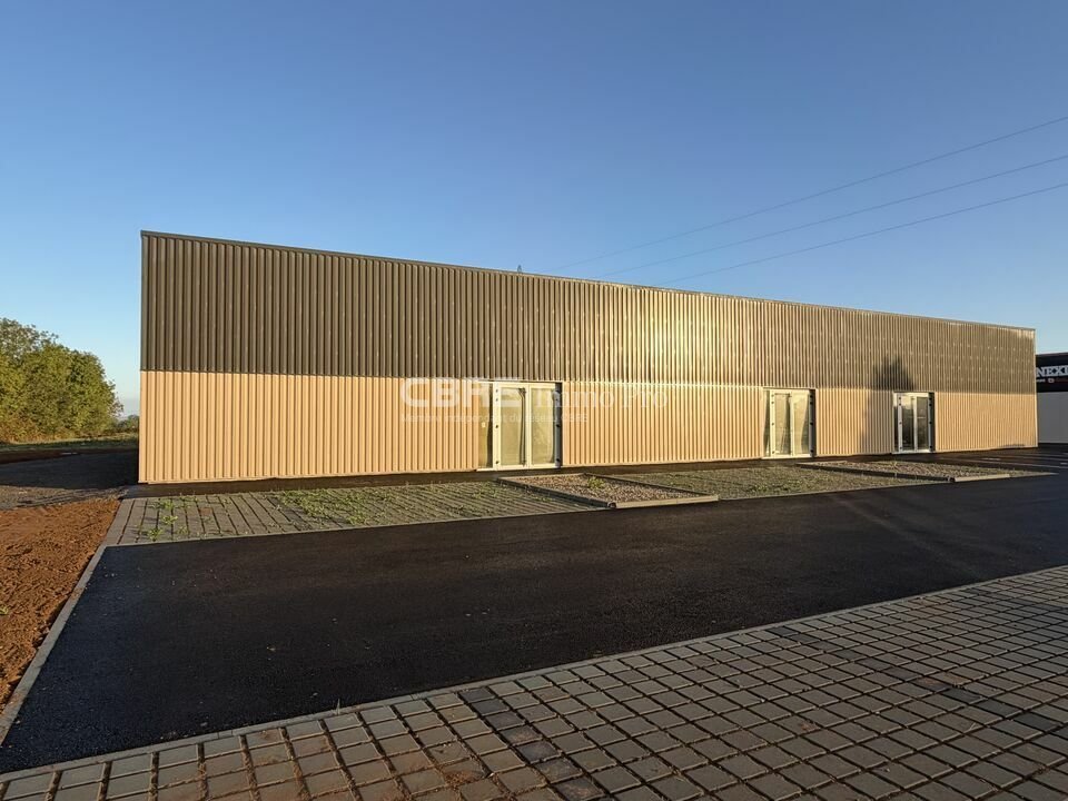 Local commercial 608 m² · à Azay-le-Brûlé · 608 m² · 5 000 €/mois